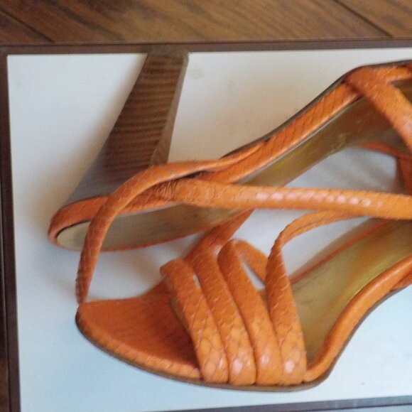 Like New Coach Sandals in Tangerine printed Python Leather SZ 8B - Picture 7 of 13